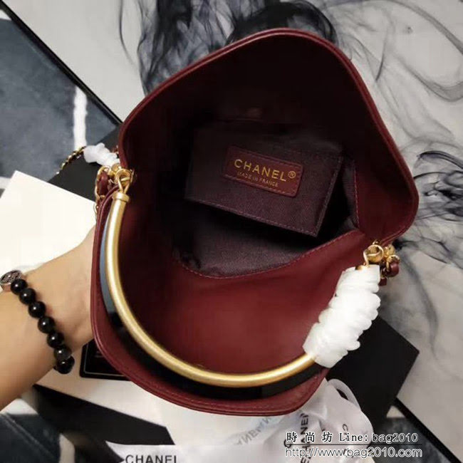 香奈兒CHANEL2018新款Chanel水桶包拼復古掉色五金手柄水染羊皮 DSC1009